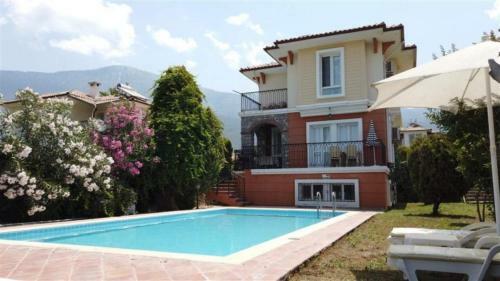 3 Bed Private Villa Located In Hisaronu
