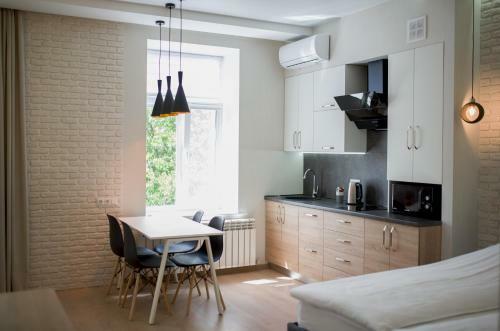 Modern Apartmeents Near Central Park