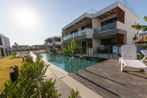 Modern Apartment Near Beach With Central Location In Bodrum