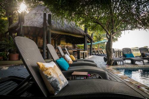 Umkumbe Safari Lodge Riverside