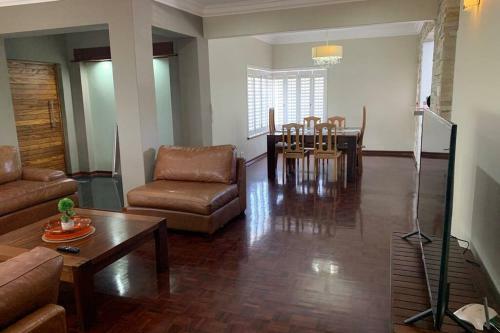 Apartamento Spacious Sunny-side Getaway For All