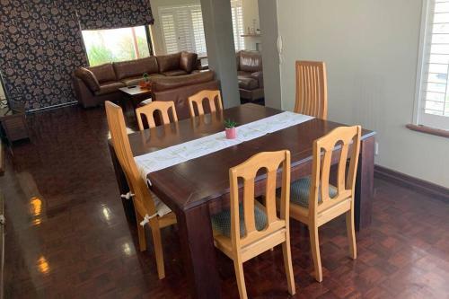 Apartamento Spacious Sunny-side Getaway For All