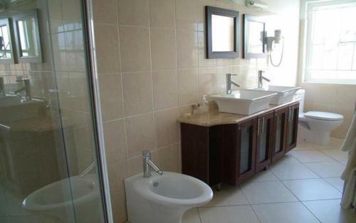 Hostal Ashbourne Manor