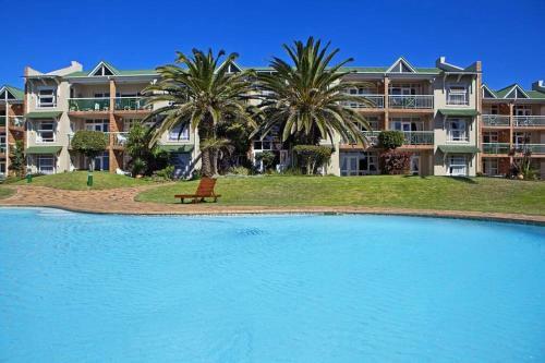 Lovely Seaside Apartment At 40 Brookes Hill