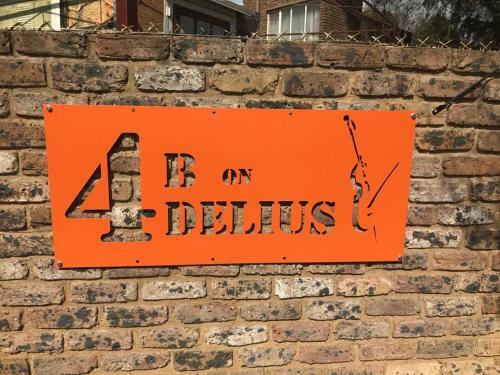 Bed & Breakfast 4b On Delius Str