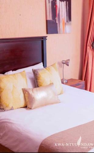 Bed & Breakfast Kwantulindawo Guesthouse Vryheid