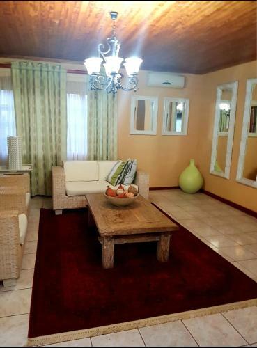 Bed & Breakfast Kwantulindawo Guesthouse Vryheid