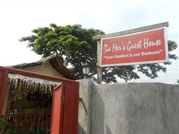 Hostal Tia Mers Guest House