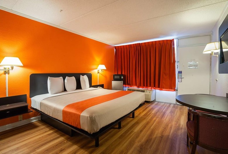 Motel 6 Tifton