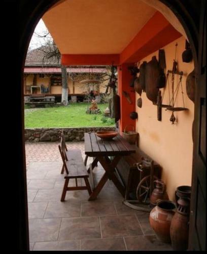 Hostal Arts And Crafts Guesthouse