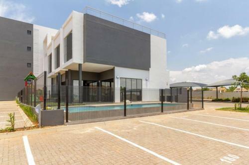 Apartamento Alimama Spaces: The Manson's 8 On New