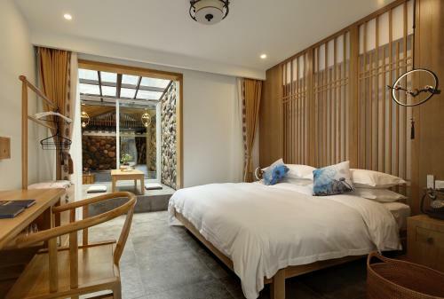 Hostal ????????