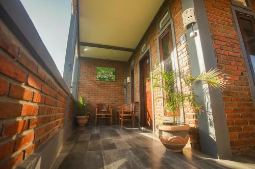 Hostal The Backyard House