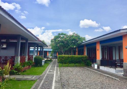 Mandalawangi Hotel