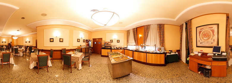 Hotel Mainake