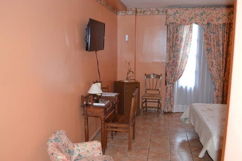 Hotel Don Javier (.)