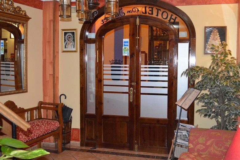 Hotel Don Javier (.)