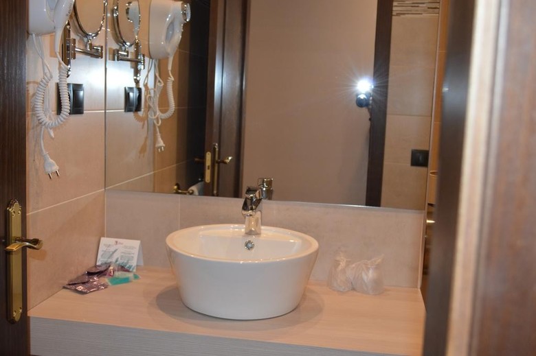 Hotel Don Javier (.)