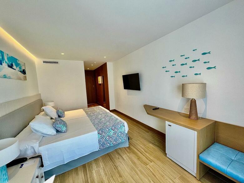 Hotel Perla Marina
