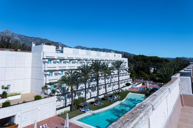 Hotel Alanda