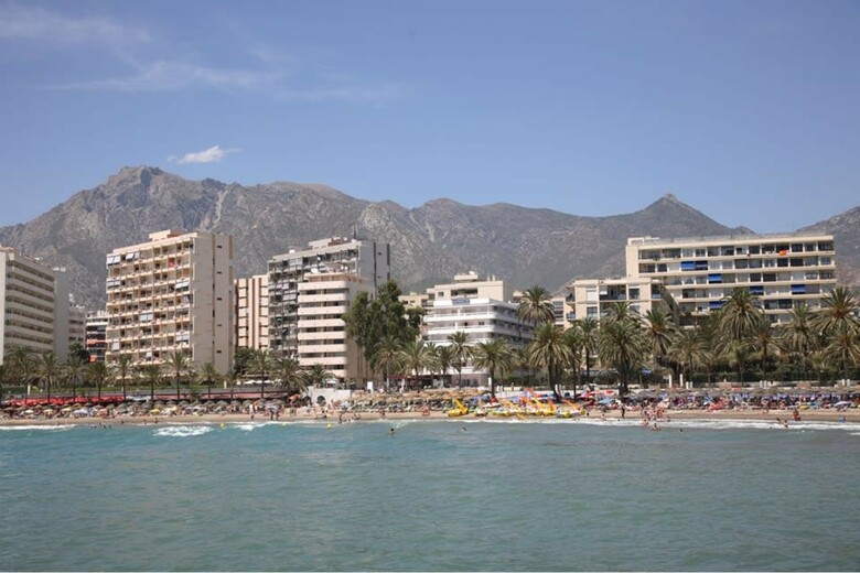 Aparthotel Puerto Azul