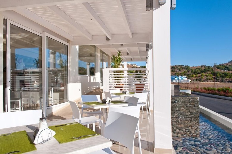 Lindos White Hotel & Suites