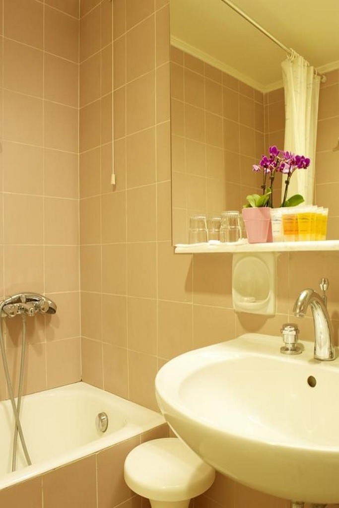 Lindos White Hotel & Suites