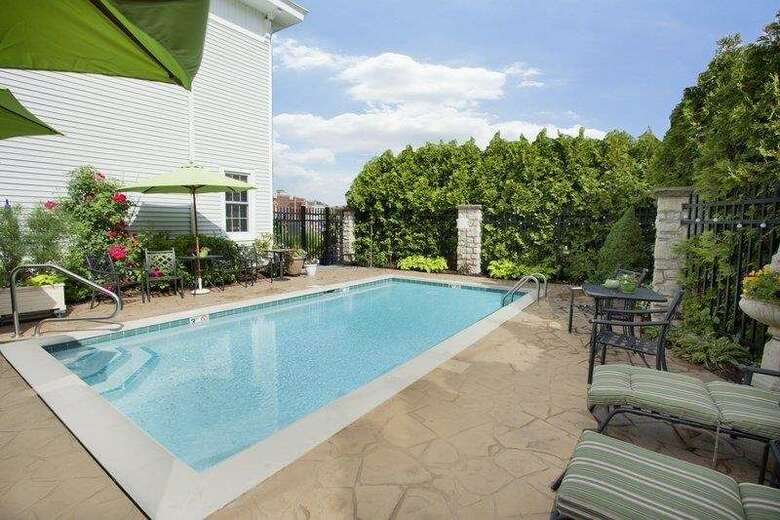 Hotel Best Western Plus Lawnfield Inn And Suites