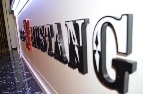 Mustang Hotel