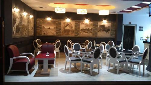 Mustang Hotel