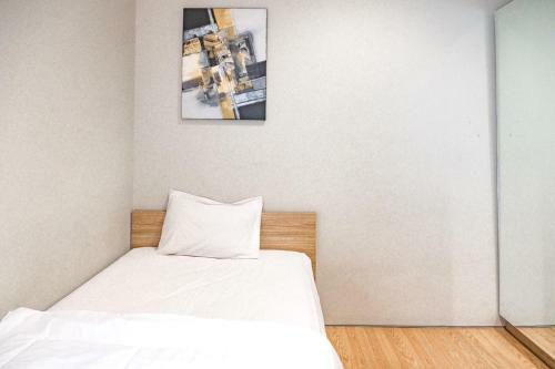 Hostal Three J Residence