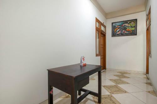Hotel Oyo 3815 Kutisari Selatan 21 Syariah