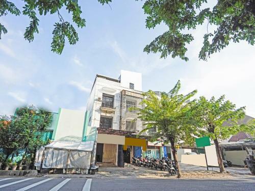 Hotel Spot On 90403 Gosepa Ngagel