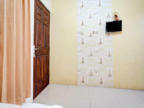 Hotel Oyo 90606 Glass House Citraland