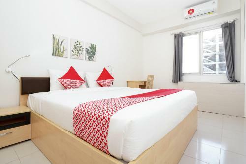 Hotel Vaccinated Staff - Oyo Flagship 910 Menara Rungkut Surabaya