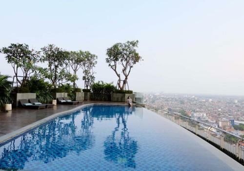 Apartamento Gaia Lodge The Peak Residence Tunjungan