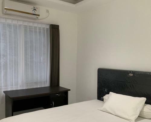 Hotel Oyo Life 3082 Kost Putri Wonorejo