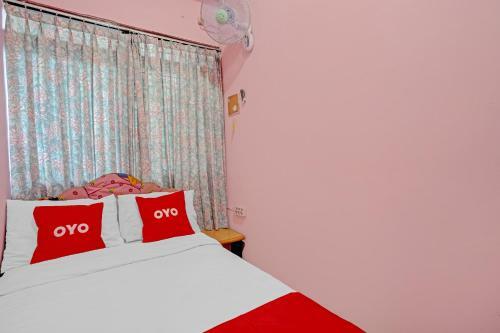 Hotel Oyo 90605 Ketintang Baru 1 Residence