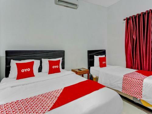 Oyo Flagship 90717 Hotel Kalimantan Surabaya