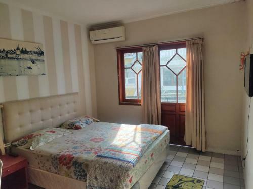 Hotel Oyo 90800 Lemoon Inn Surabaya