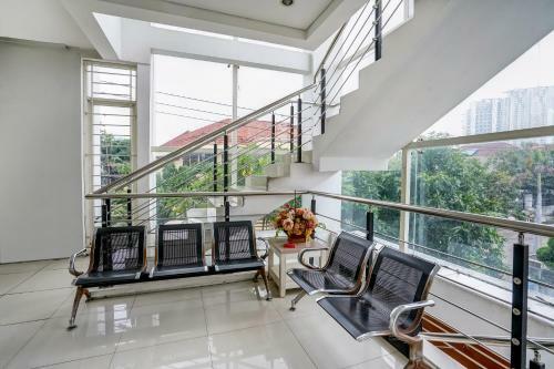 Hotel Oyo 90935 Rumah Kost Metroliving