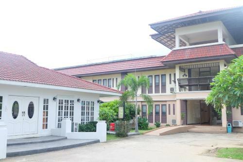Royal Princess City Lamphun Hotel