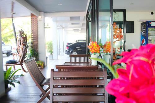 Plus Hotel