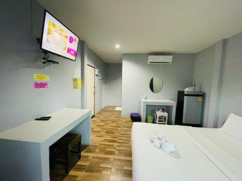 Hotel Baan Ruay Suk Resort, Lopburi