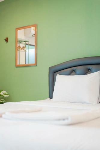 Albergue Cozzi By Grand Airport Resort