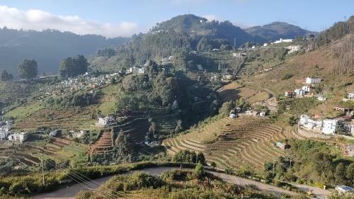 Kodai Breeze