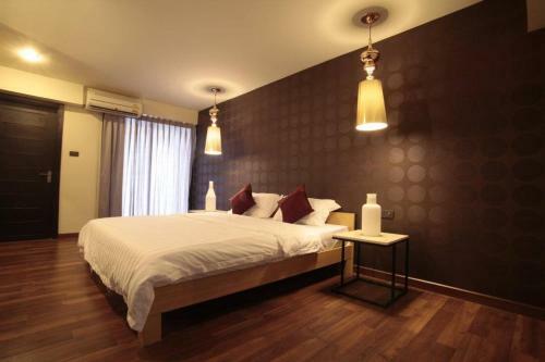 Hotel Diary Suite