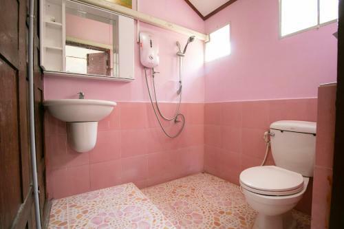 Hotel Oyo 402 Raknatee Resort