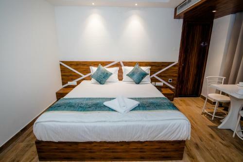 Hotel Kanchan View