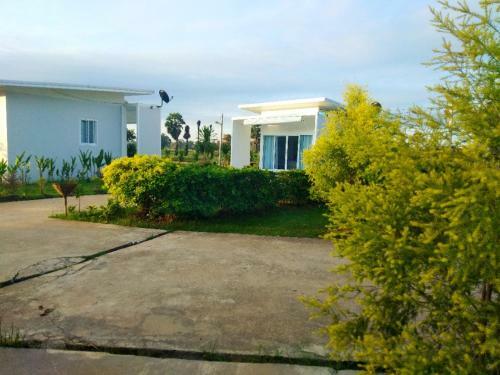 Hostal San Sabai The Cottages